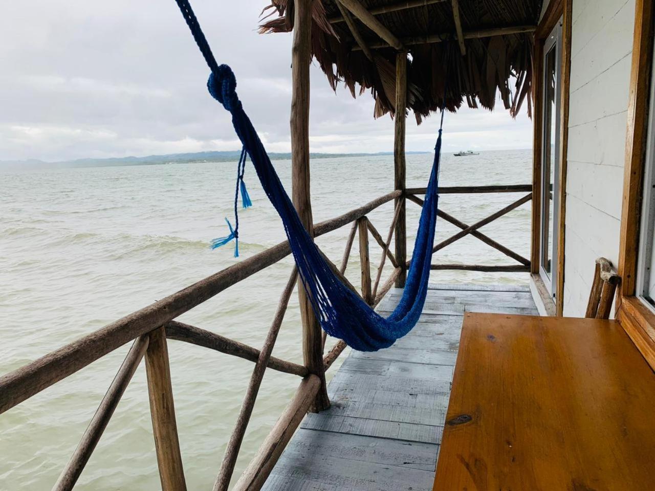 Restaurante Y Hotel “La Pesca” Puerto Barrios Exterior foto